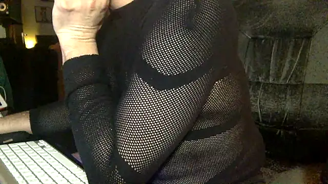 tomz0819 online show from 11.03.25