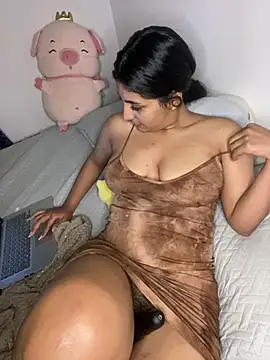 Snapshot of cloe_small chatting on 02.23.25 cloe small online show from 02.23.25