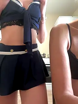 SweetCupcaks online show from 10.14.25