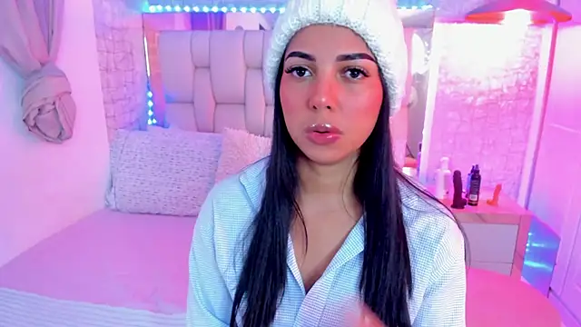 AlexandraaMillerr online show from 12.20.24