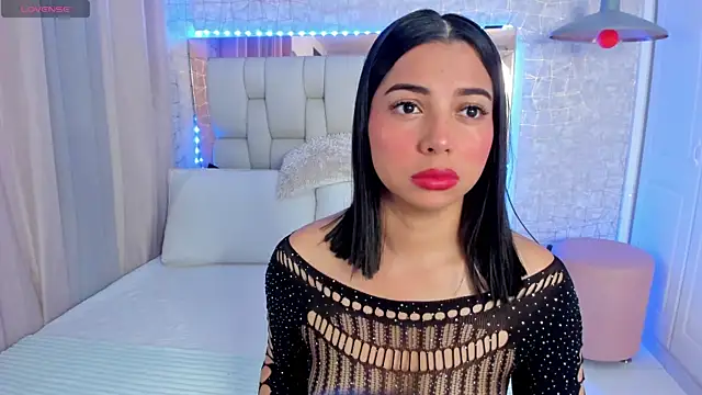 AlexandraaMillerr online show from 01.30.25