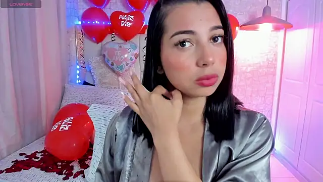 AlexandraaMillerr online show from 02.15.25
