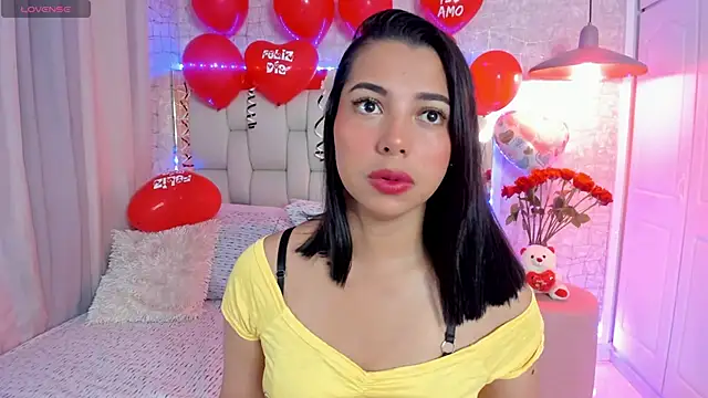 AlexandraaMillerr online show from 02.17.25