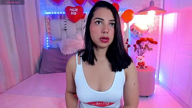 AlexandraaMillerr online show from 02.20.25