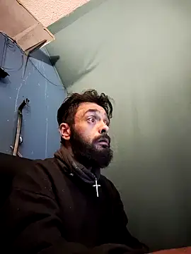 C8L3U online show from 12.04.24