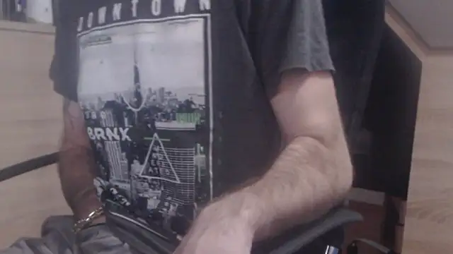 uncutguy01 online show from 01.05.25