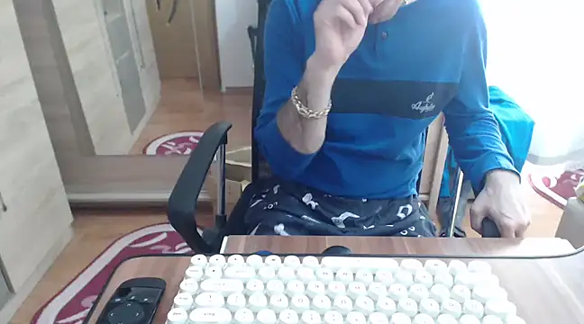 uncutguy01 online show from 01.17.25