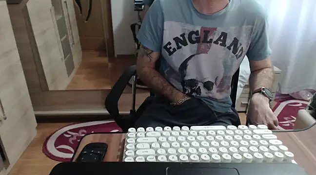 uncutguy01 online show from 03.06.25