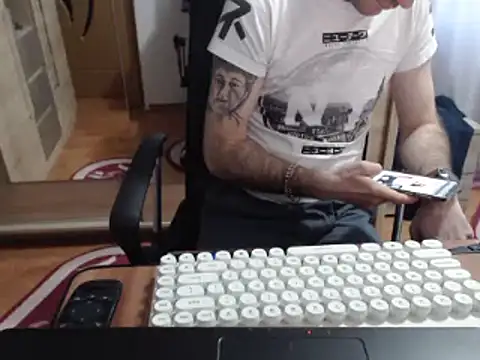 uncutguy01 online show from 03.08.25