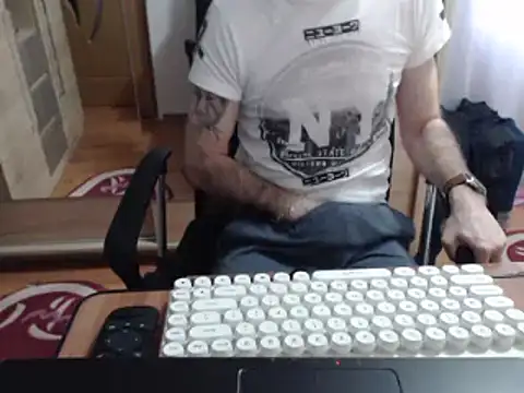 uncutguy01 online show from 03.09.25