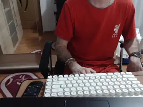 uncutguy01 online show from 03.11.25