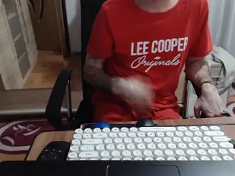 uncutguy01 online show from 03.15.25