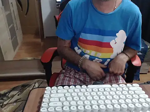 uncutguy01 online show from 09.23.25