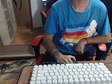 uncutguy01 online show from 09.24.25