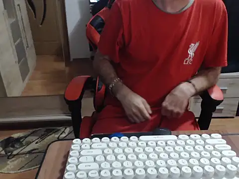 uncutguy01 online show from 09.26.25