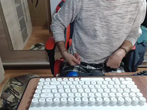 uncutguy01 online show from 10.08.25