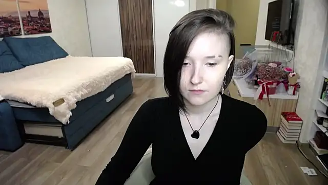 Kira Bakker online show from 10.22.25