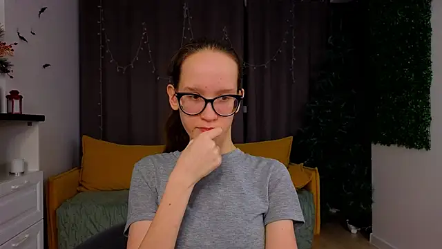 Snapshot of BettyBrowni chatting on 01.15.25 BettyBrowni online show from 01.15.25