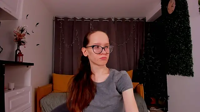 Snapshot of BettyBrowni chatting on 01.25.25 BettyBrowni online show from 01.25.25
