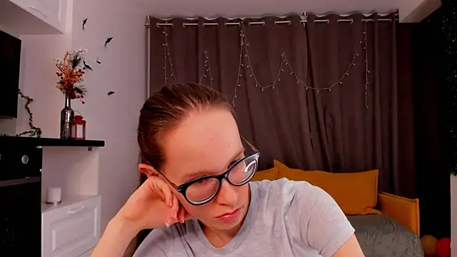 Snapshot of BettyBrowni chatting on 01.29.25 BettyBrowni online show from 01.29.25