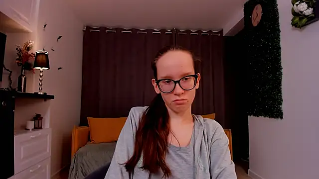 Snapshot of BettyBrowni chatting on 02.27.25 BettyBrowni online show from 02.27.25
