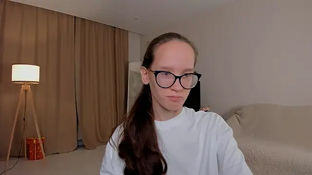 BettyBrowni online show from 09.28.25