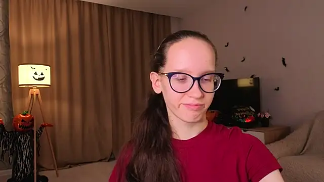 BettyBrowni online show from 11.04.25