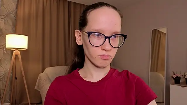 Snapshot of BettyBrowni chatting on 04.18.26 BettyBrowni online show from 04.18.26