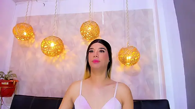 Snapshot of victoria_aleia_ chatting on 12.25.24 victoria aleia online show from 12.25.24