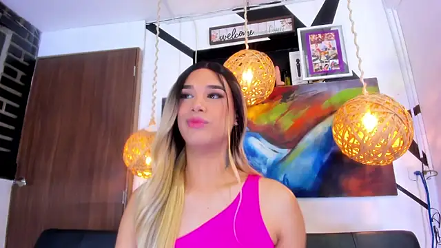 victoria aleia  online show from 10.09.25