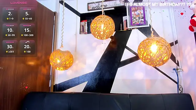 victoria aleia  online show from 10.30.25