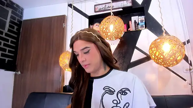 victoria aleia  online show from 01.17.26