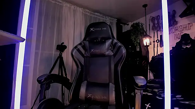 Snapshot of allanhurtss chatting on 12.06.24 allanhurtss online show from 12.06.24