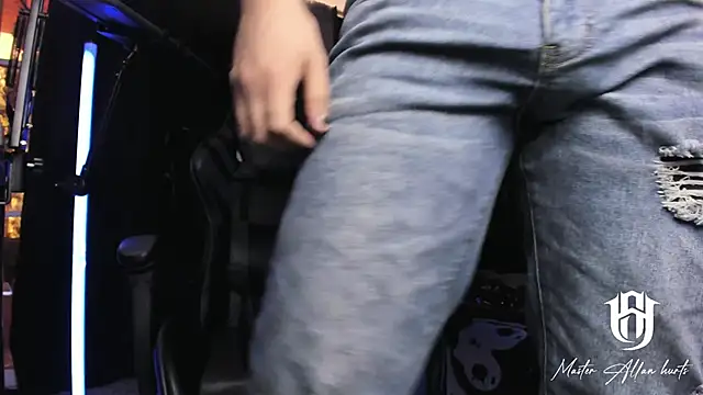 Snapshot of allanhurtss chatting on 01.13.25 allanhurtss online show from 01.13.25