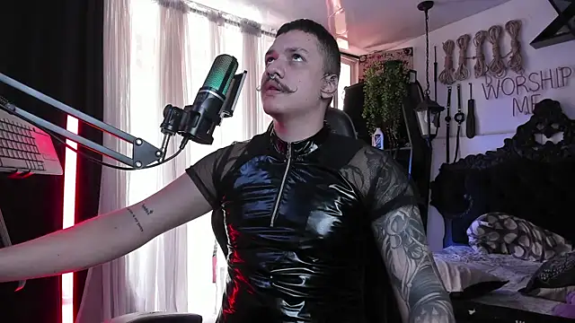 Snapshot of allanhurtss chatting on 01.21.25 allanhurtss online show from 01.21.25