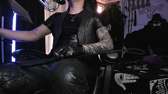 Snapshot of allanhurtss chatting on 02.06.25 allanhurtss online show from 02.06.25