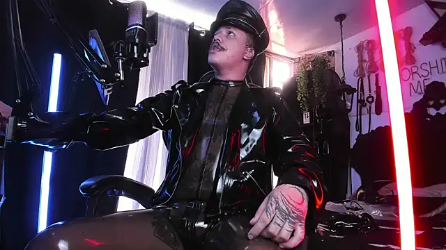 Snapshot of allanhurtss chatting on 02.25.25 allanhurtss online show from 02.25.25