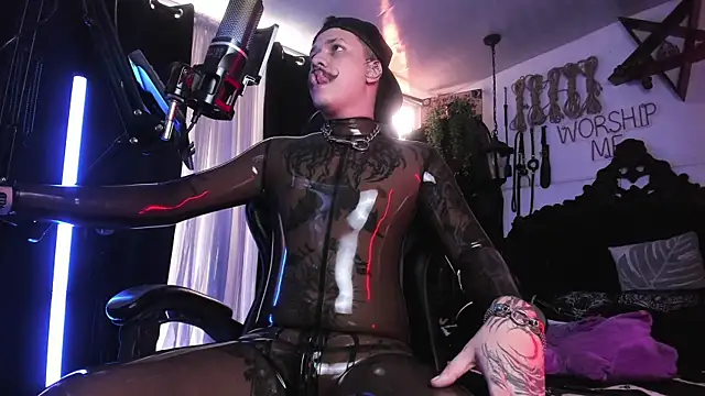 Snapshot of allanhurtss chatting on 02.26.25 allanhurtss online show from 02.26.25