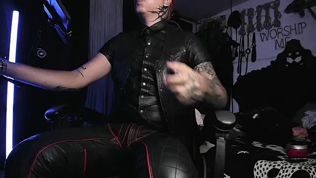 Snapshot of allanhurtss chatting on 03.22.25 allanhurtss online show from 03.22.25