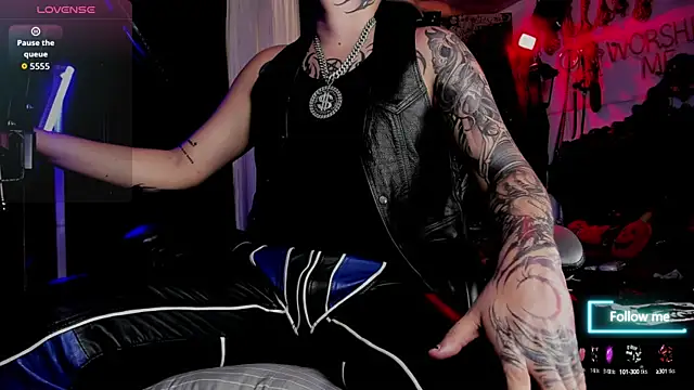 Snapshot of allanhurtss chatting on 10.14.25 allanhurtss online show from 10.14.25