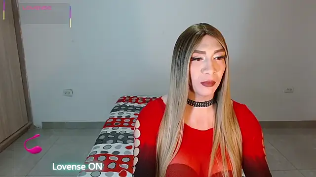 Snapshot of sweetaranxxa chatting on 07.14.26 sweetaranxxa online show from 07.14.26