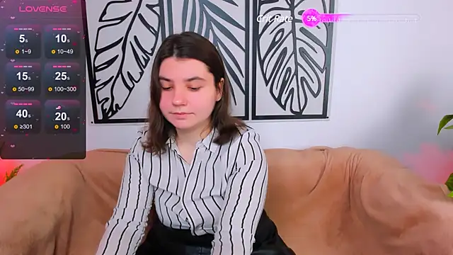 Viola  Shy online show from 01.25.25