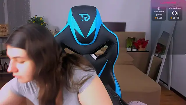 Viola  Shy online show from 02.02.26