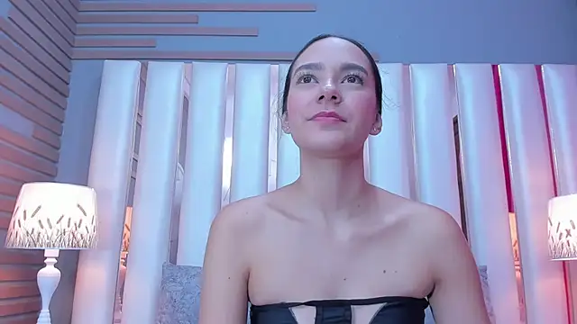 EmmyCruzZ online show from 02.10.26