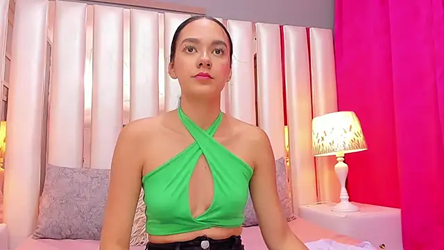 EmmyCruzZ online show from 02.21.26