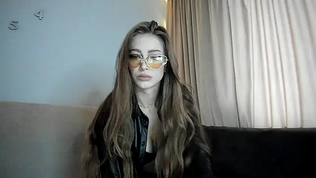 Snapshot of BARBIE_22888 chatting on 12.28.24 BARBIE 22888 online show from 12.28.24