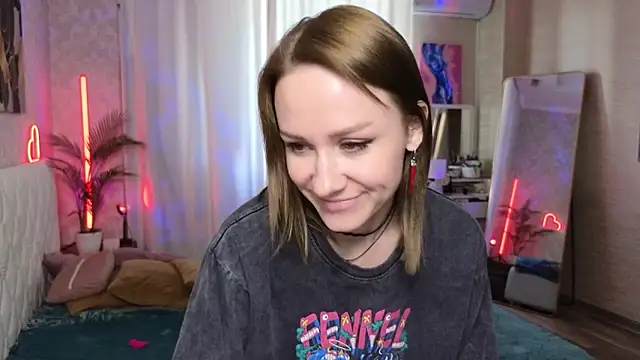 Snapshot of VeronicaRoss chatting on 02.24.25 VeronicaRoss online show from 02.24.25