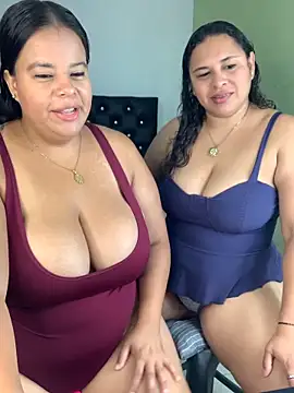 twocurvylatins online show from 06.09.26