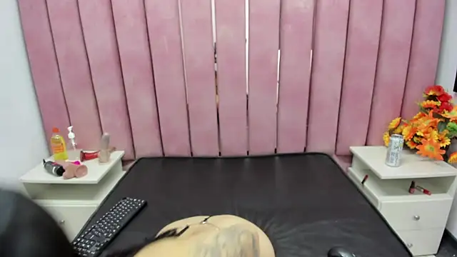 ChloeRosey online show from 11.21.25