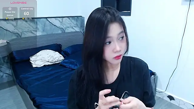 Lin SiYee online show from 11.27.25